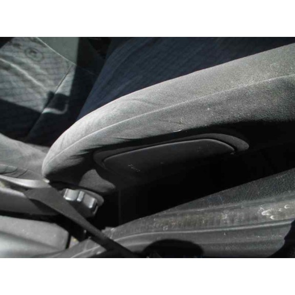 opel astra g berlina del año 2002