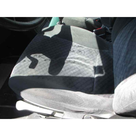 opel astra g berlina del año 2002