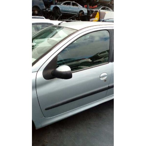 peugeot 206 berlina del año 2003