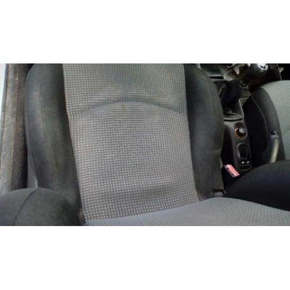 peugeot 206 berlina del año 2003