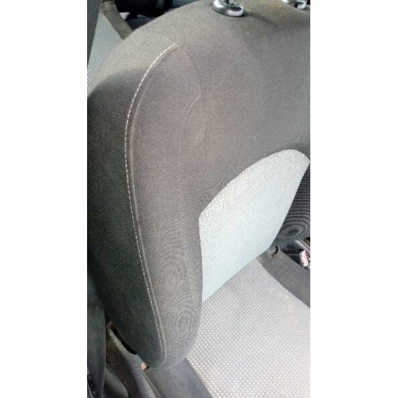 peugeot 206 berlina del año 2003