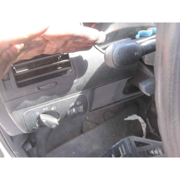 seat ibiza (6k1) del año 2001