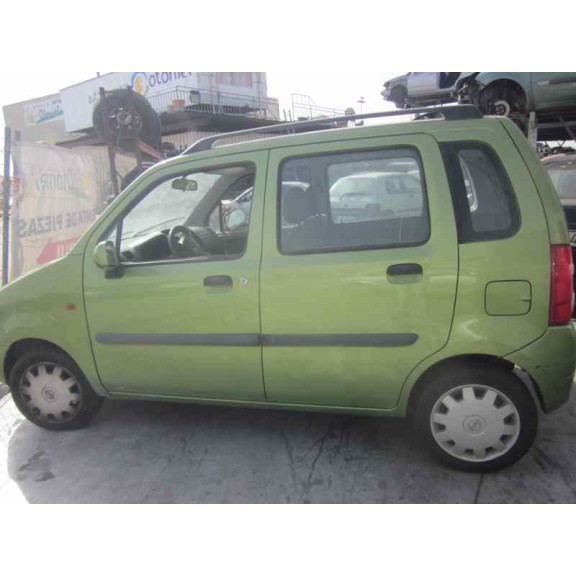 opel agila del año 2001