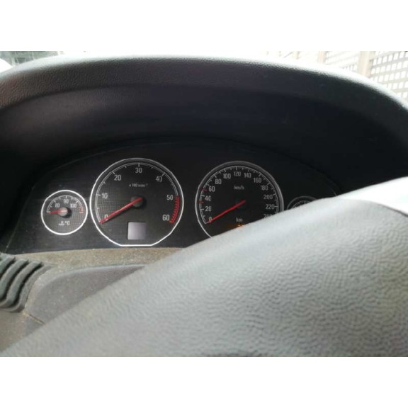 opel vectra c berlina del año 2004