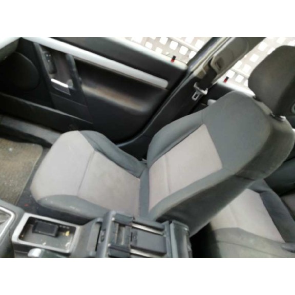 opel vectra c berlina del año 2004