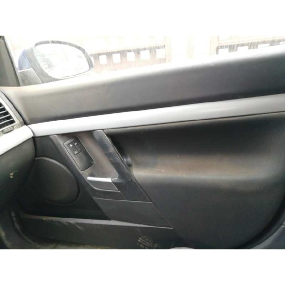 opel vectra c berlina del año 2004