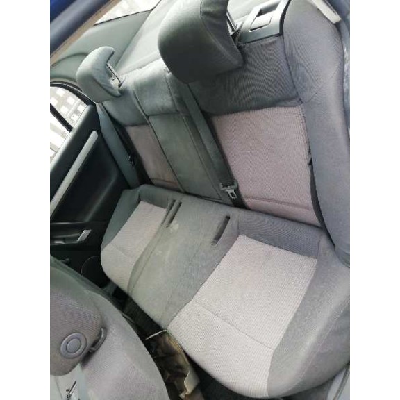 opel vectra c berlina del año 2004