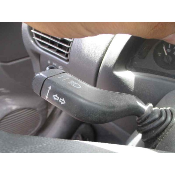 opel corsa c del año 2004