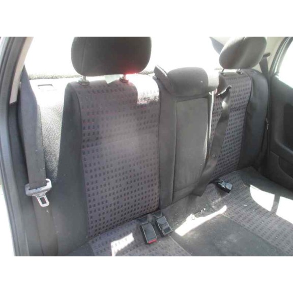 opel astra g berlina del año 2001