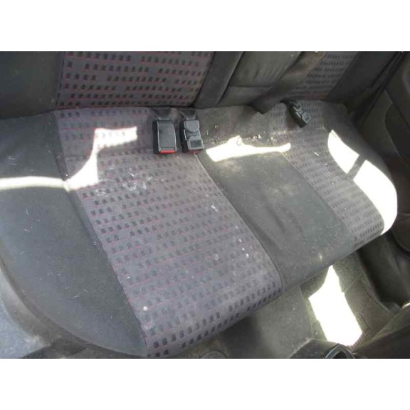 opel astra g berlina del año 2001