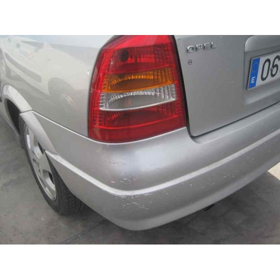 opel astra g berlina del año 2001