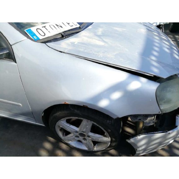 volkswagen golf v berlina (1k1) del año 2005