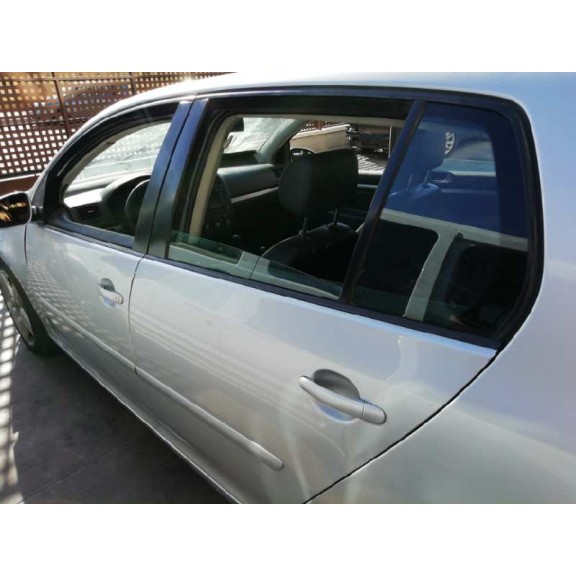 volkswagen golf v berlina (1k1) del año 2005