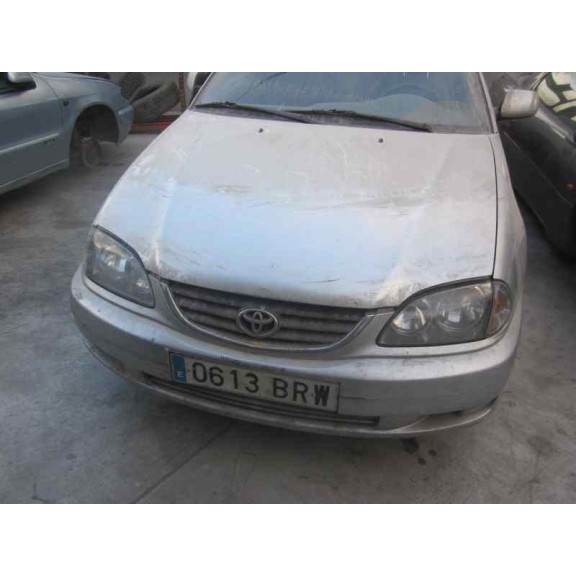 toyota avensis berlina (t 22) del año 2002