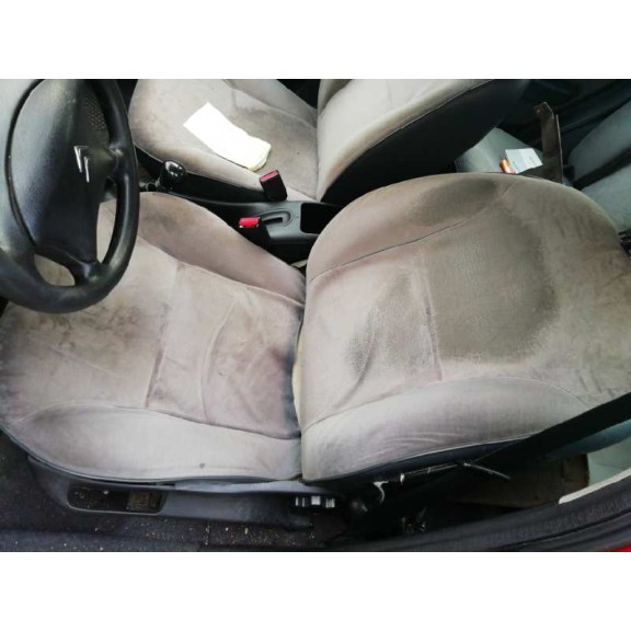 citroën xsara berlina del año 2002