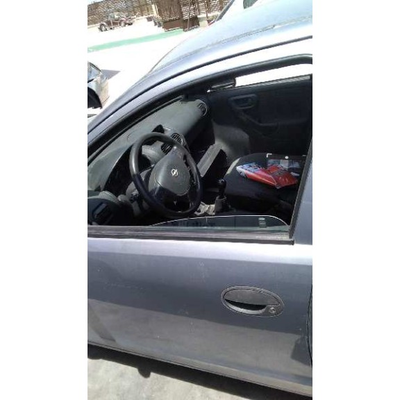 opel corsa c del año 2002