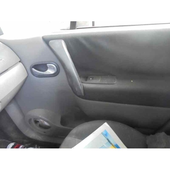 renault scenic ii del año 2005