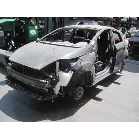 ford fiesta (ccn) del año 2013