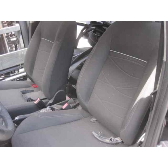 ford fiesta (ccn) del año 2013