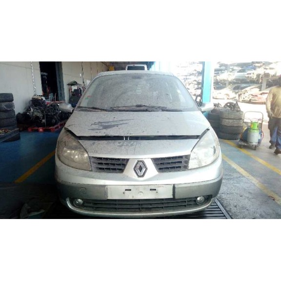 renault grand scenic del año 2005