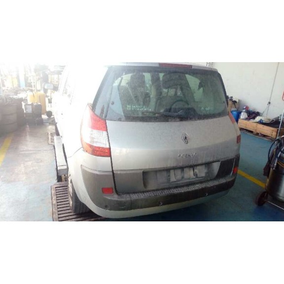 renault grand scenic del año 2005