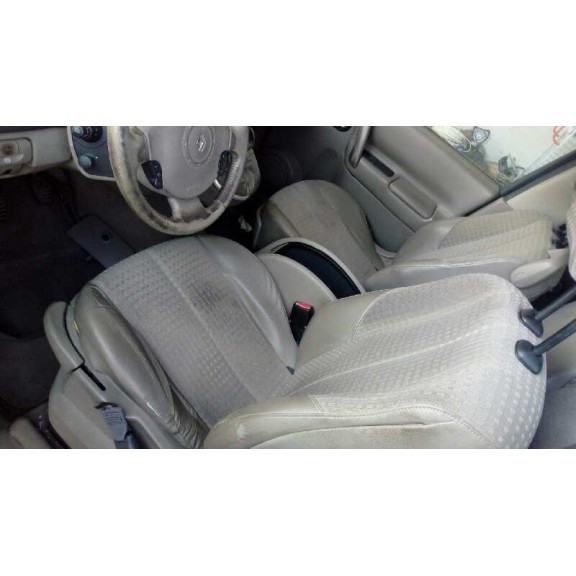 renault grand scenic del año 2005