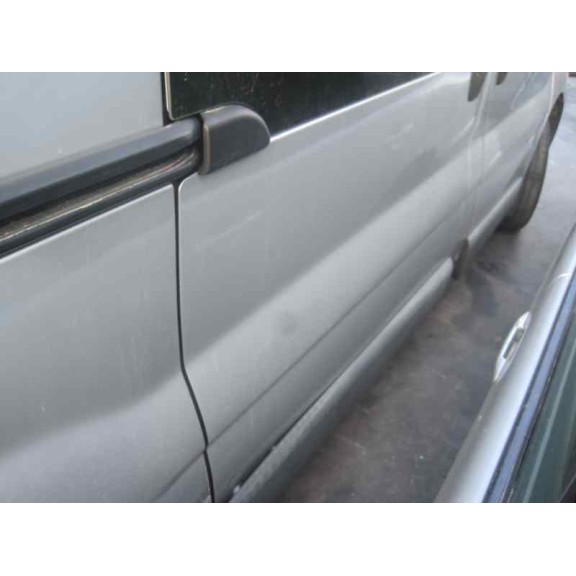 opel vivaro del año 2003