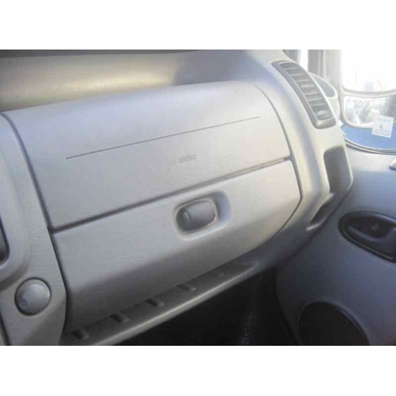 opel vivaro del año 2003