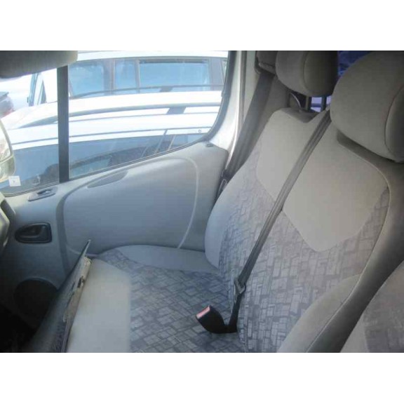 opel vivaro del año 2003