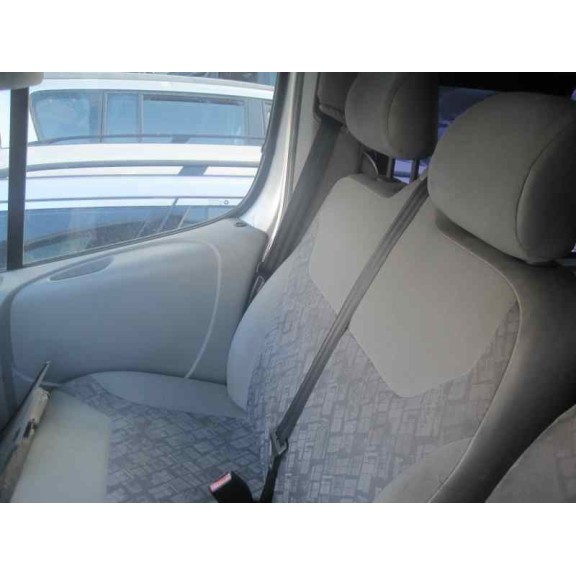 opel vivaro del año 2003