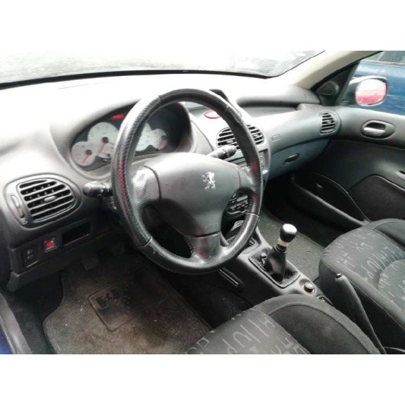 peugeot 206 berlina del año 2004
