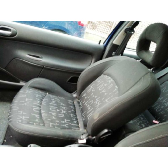 peugeot 206 berlina del año 2004