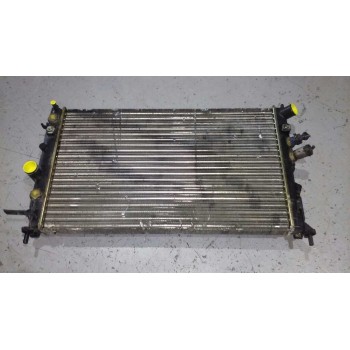 Recambio de radiador agua para opel vectra b berlina básico (1999) referencia OEM IAM 231847  
