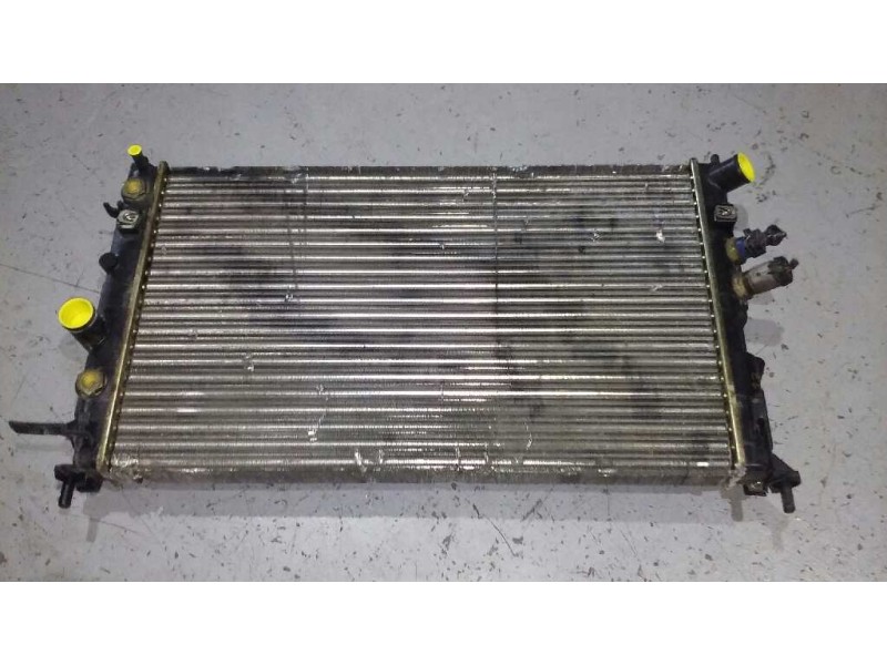 Recambio de radiador agua para opel vectra b berlina básico (1999) referencia OEM IAM 231847  
