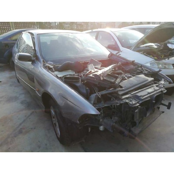 bmw serie 5 berlina (e39) del año 2001