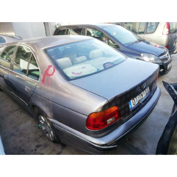 bmw serie 5 berlina (e39) del año 2001