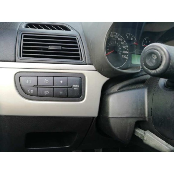 fiat grande punto (199) del año 2006