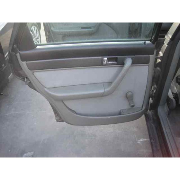 audi a6 berlina (c4) del año 1996