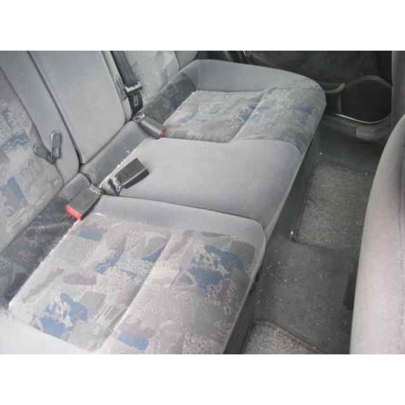 citroën xsara berlina del año 2000