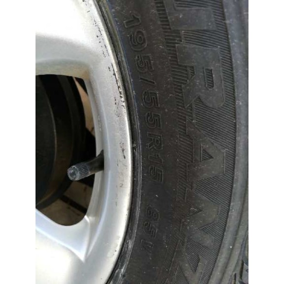 peugeot 206 berlina del año 2001