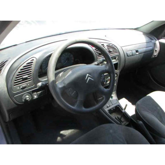 citroën xsara berlina del año 2001
