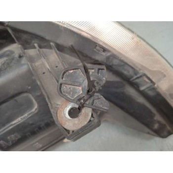 Recambio de faro izquierdo para kia carnival 2.9 crdi vgt active referencia OEM IAM 921014D0XX  SOPORTE ROTO