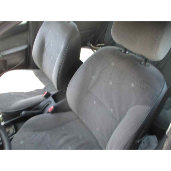 citroën xsara berlina del año 2001