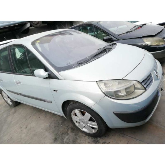renault megane grand scenic ii del año 2004