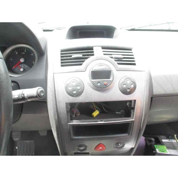 renault megane ii berlina 3p del año 2004