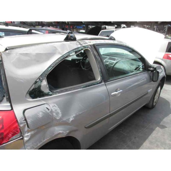 renault megane ii berlina 3p del año 2004