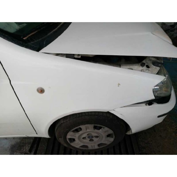 fiat punto berlina (188) del año 2005