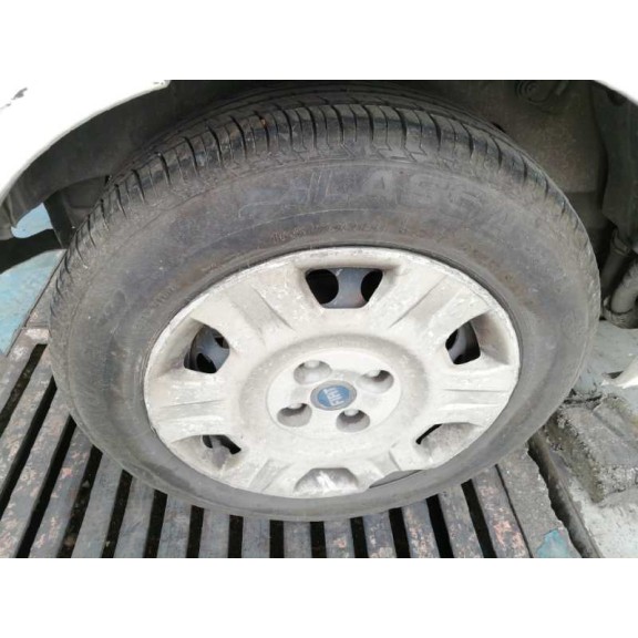 fiat punto berlina (188) del año 2005