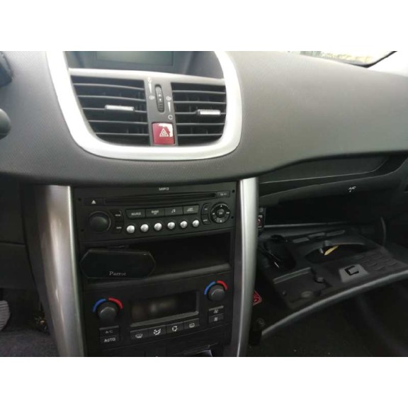 peugeot 207 del año 2008