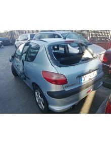 peugeot 206 berlina del año 2001